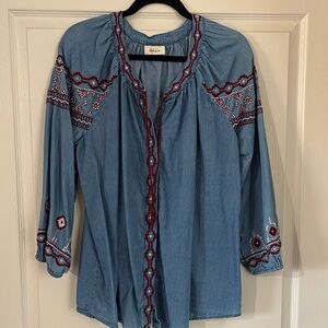 Dusty Blue Blouse with V-neck and 3/4 Sleeves
